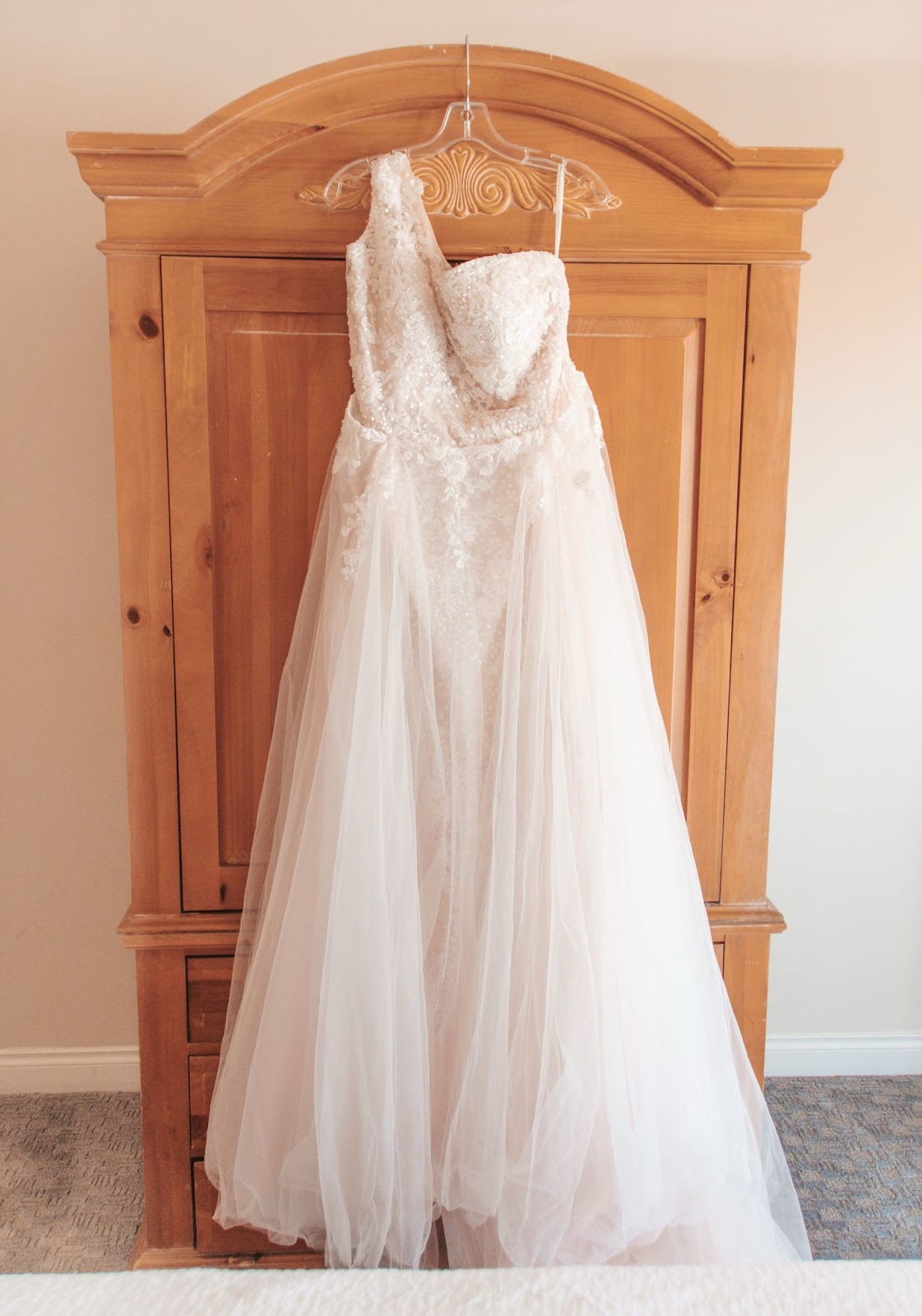 Exquisite bridal gown alterations and wedding dress fitting